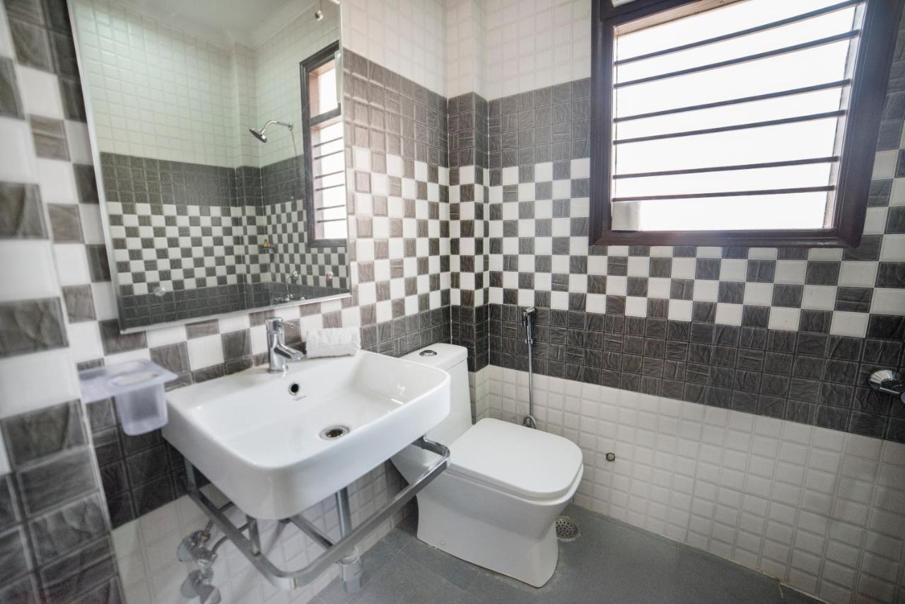 גורגאון Fabhotel Mannat Residency Sec 52 מראה חיצוני תמונה