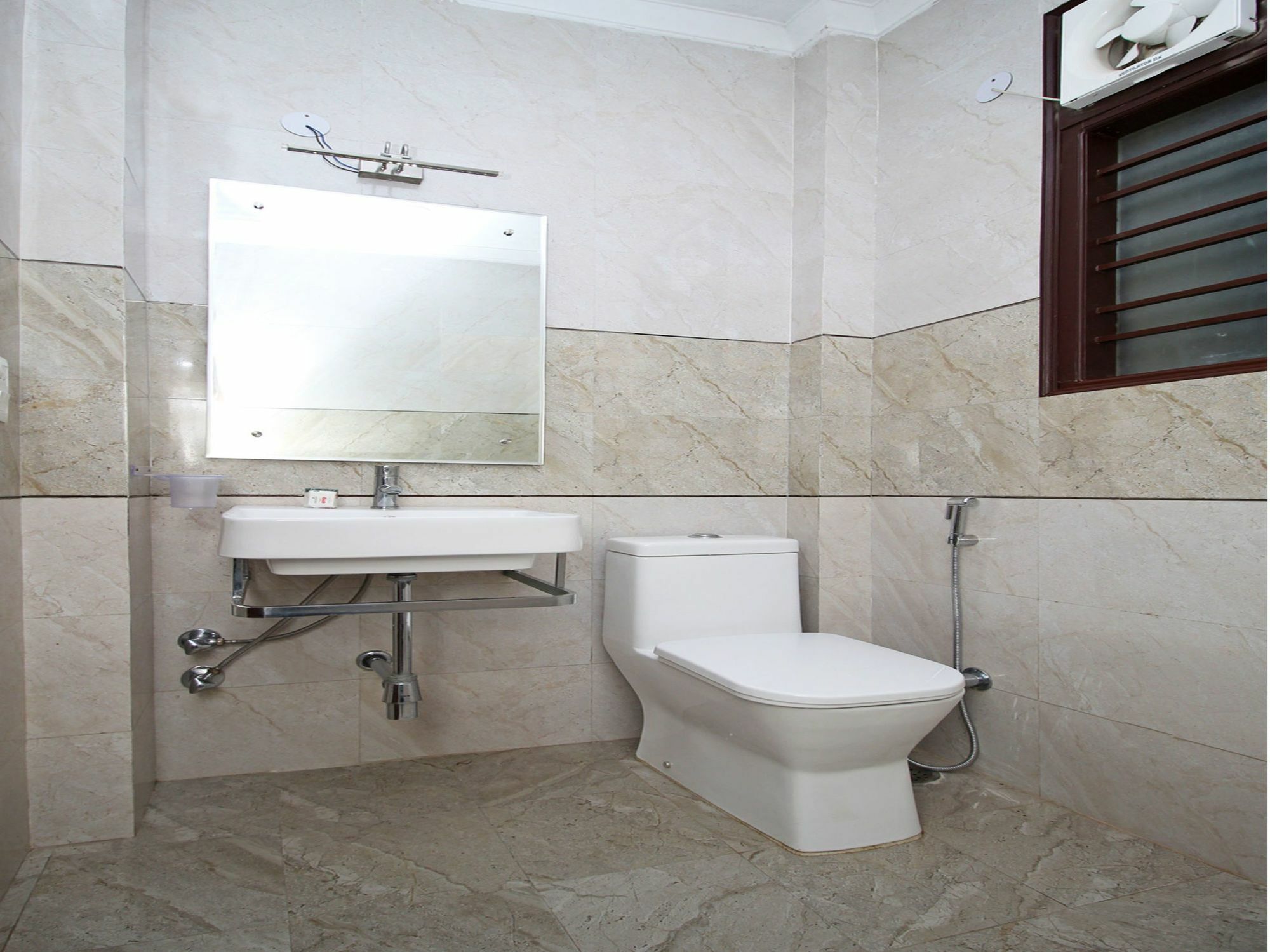 גורגאון Fabhotel Mannat Residency Sec 52 מראה חיצוני תמונה